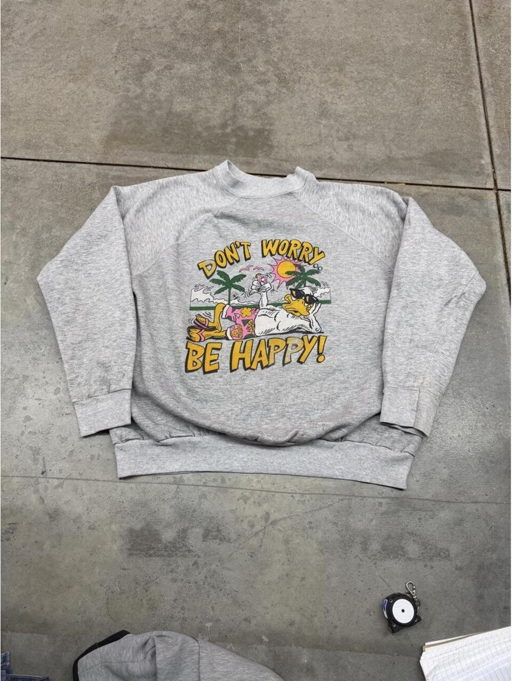 vintage dont worry be happy duck made in usa grey cartoon crewneck size large